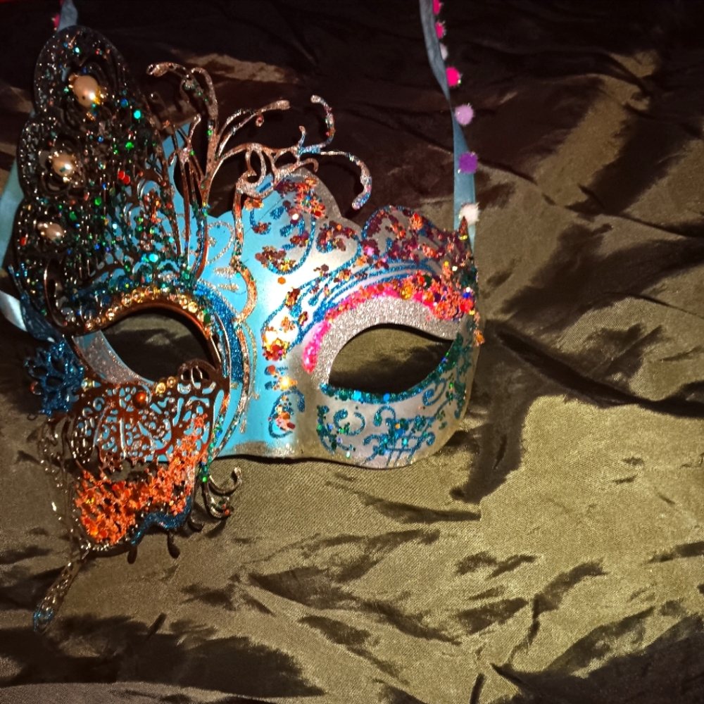 Mascsrade Mask